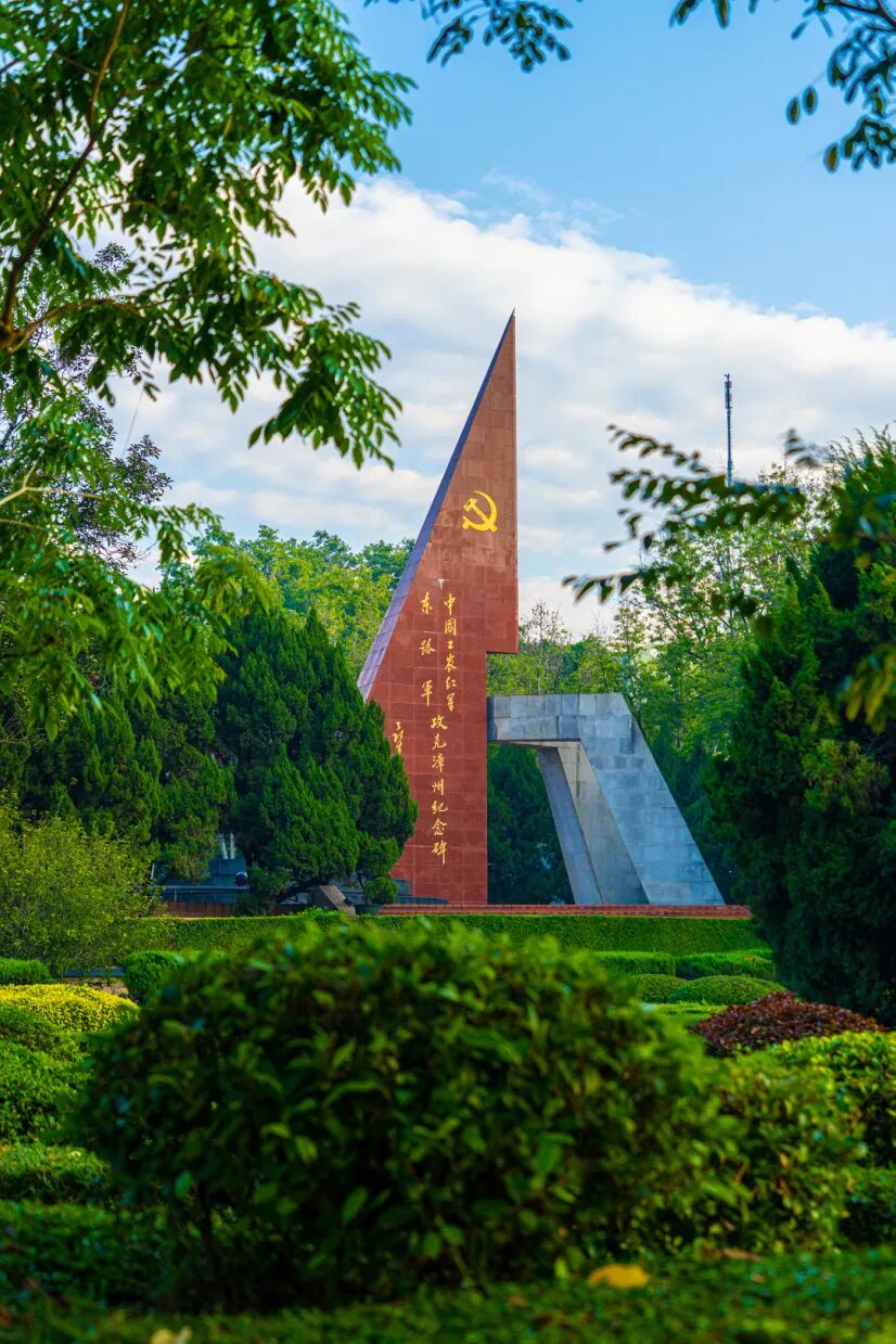 中国工农红军东路军攻克漳州纪念碑(5801344)-20261020105637.jpg